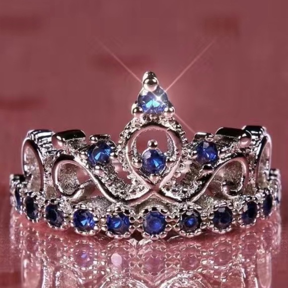 🟡Navy Crown Ring - Picture 3 of 10